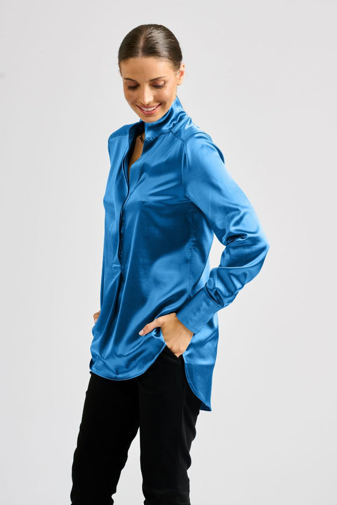 The Aviva Popover Shirt - Azure Blue