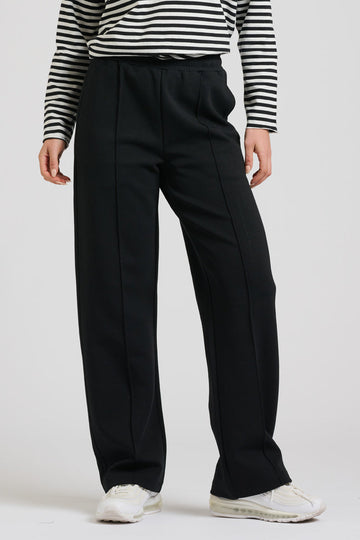 EST 1971 Scuba Track Pant - Black