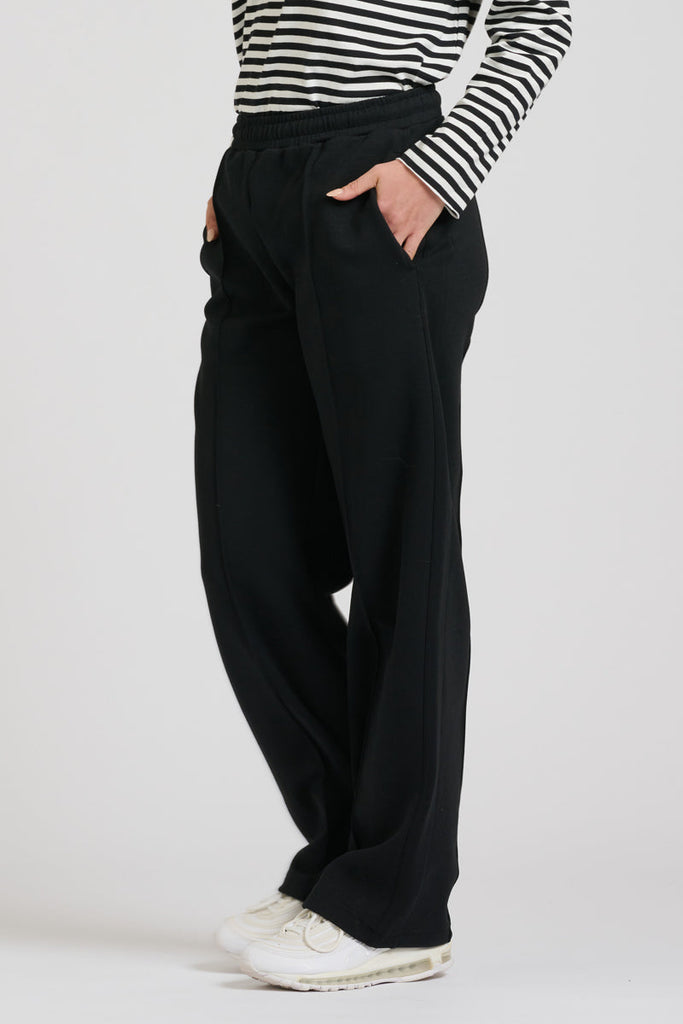 EST 1971 Scuba Track Pant - Black