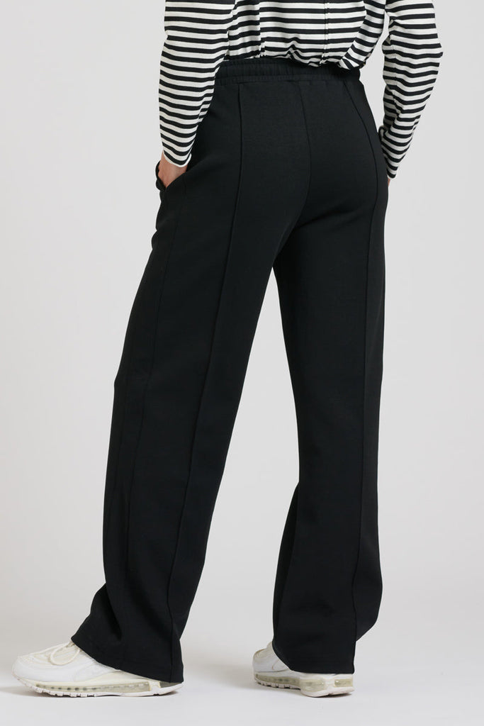 EST 1971 Scuba Track Pant - Black