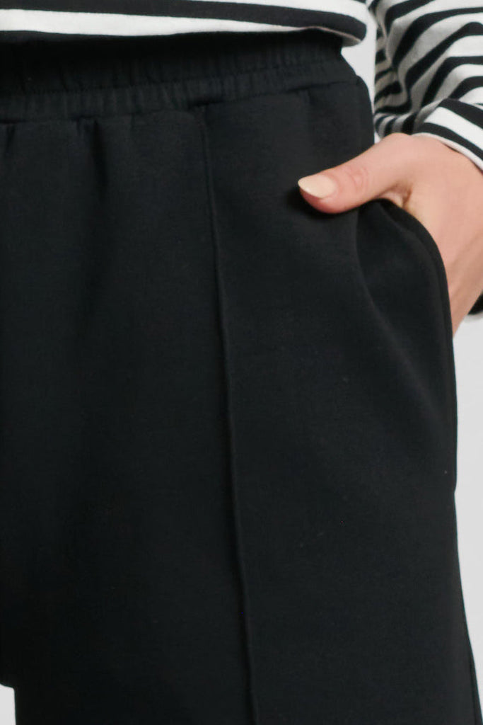 EST 1971 Scuba Track Pant - Black