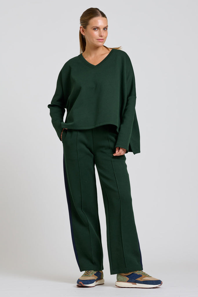 EST Scuba Trackpant - Racing Green With Navy Stripe