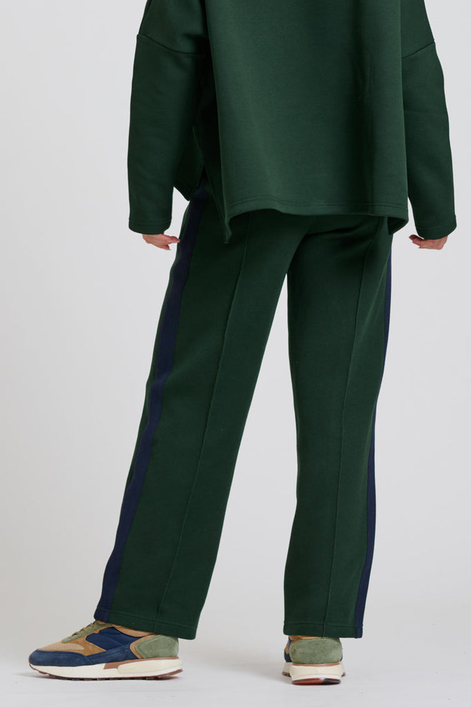 EST Scuba Trackpant - Racing Green With Navy Stripe