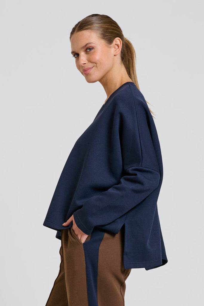 EST Scuba V Neck Sweatshirt - Navy