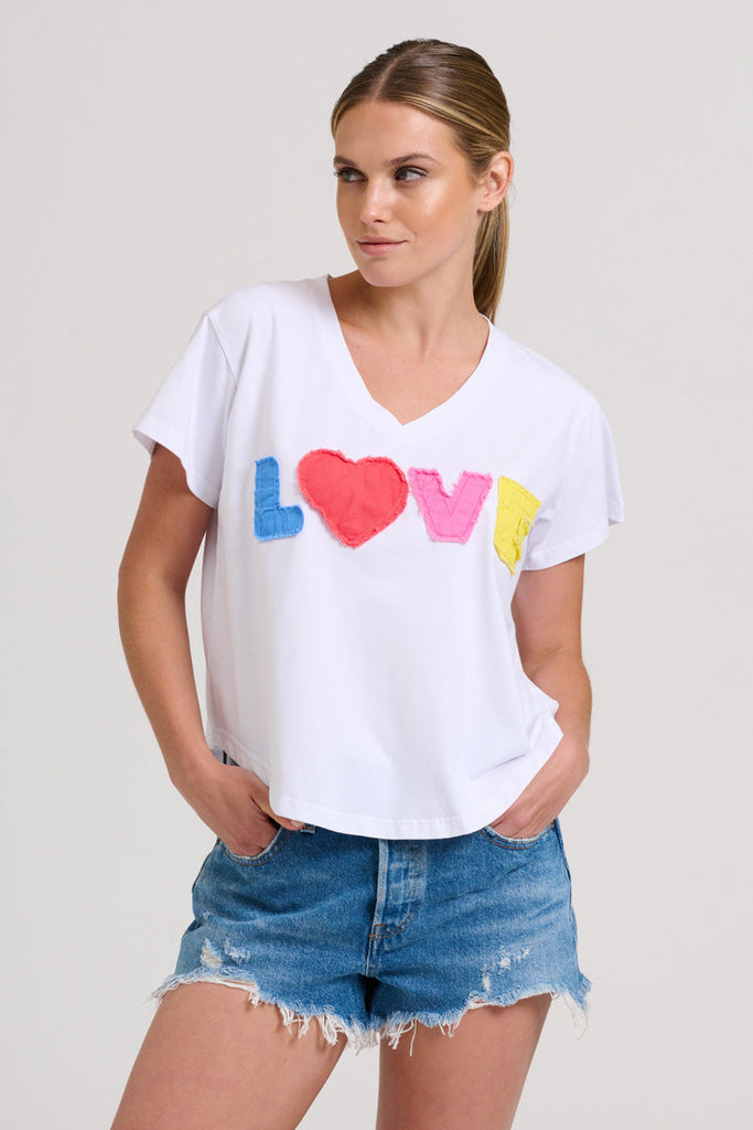EST The V-neck Applique Love T-shirt - White/Multi