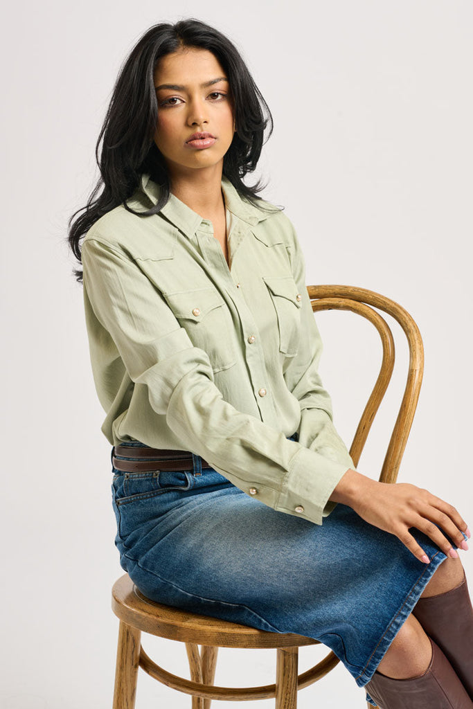 The Lady Rancher Classic Shirt - Olive